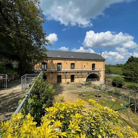 Le Moulin de cherré gîte bleu Aubigné-Racan Extérieur photo