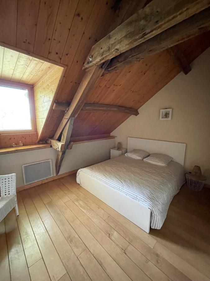 Le Moulin de cherré gîte bleu Aubigné-Racan Extérieur photo