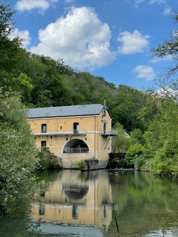 Le Moulin de cherré gîte bleu Aubigné-Racan Extérieur photo