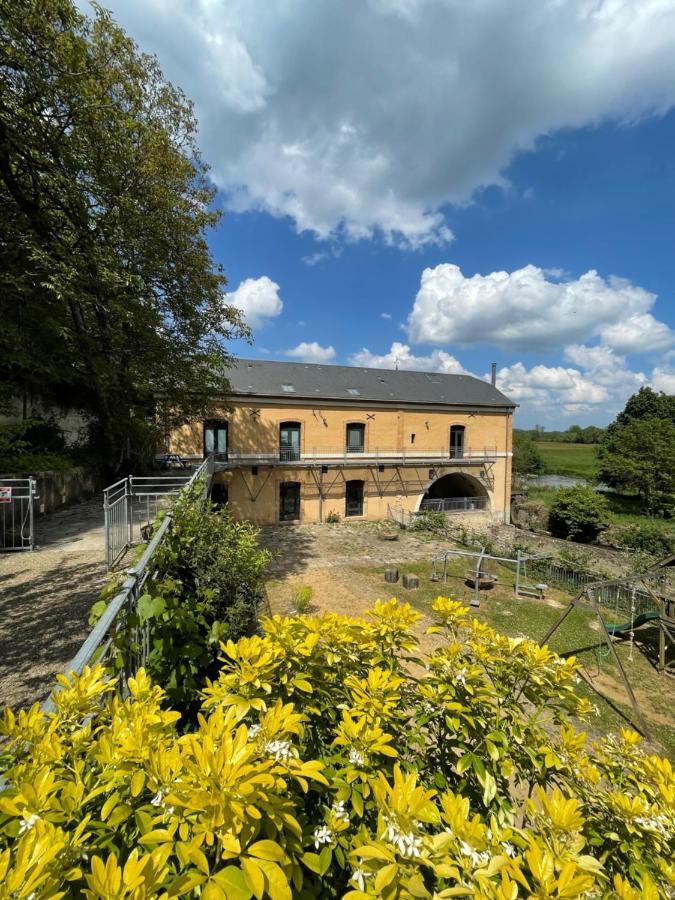 Le Moulin de cherré gîte bleu Aubigné-Racan Extérieur photo
