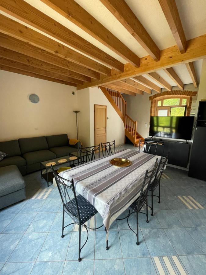 Le Moulin de cherré gîte bleu Aubigné-Racan Extérieur photo